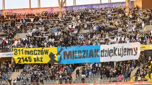 Ostatnie okrążenia Adriana Miedzińskiego i sentymentalny mecz derbowy [fotorelacja]