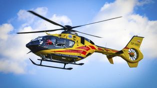 Wypadek na DW 181. Rowerzysta trafił do szpitala