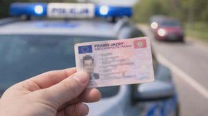 18-latek pędził 112 km/h w terenie zabudowanym. Szybko stracił prawo jazdy