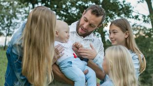 Jak zostać rodziną zastępczą? Miasto wyjaśnia krok po kroku i zaprasza na szkolenia