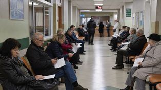 Kolejki do lekarzy w Pile: chirurg naczyniowy, neurolog i okulista – dane NFZ na 2 maja 2026