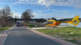 Wypadek motocyklisty w Przelewicach. Na miejscu lądował śmigłowiec LPR