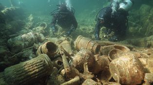 Rzymski skarb spod lustra jeziora. Archeolodzy wydobyli ponad 1000 artefaktów sprzed dwóch tysięcy lat