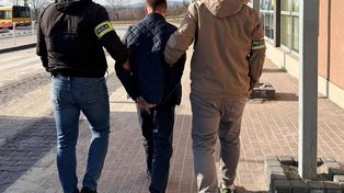 Kielce: 54-latek zatrzymany za fałszowanie monet i oszukiwanie automatów biletowych