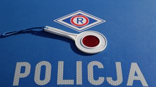 Dwóch pijanych kierowców zatrzymanych przez ostrowiecką policję. 21-latek uciekał przed patrolem