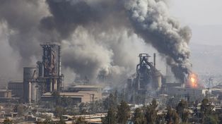 "Stalowe serce Iranu stanęło". Dwie największe huty stali zamknięte po izraelsko-amerykańskich atakach
