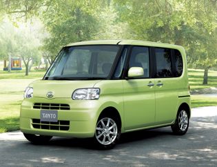 Daihatsu tanto 2011