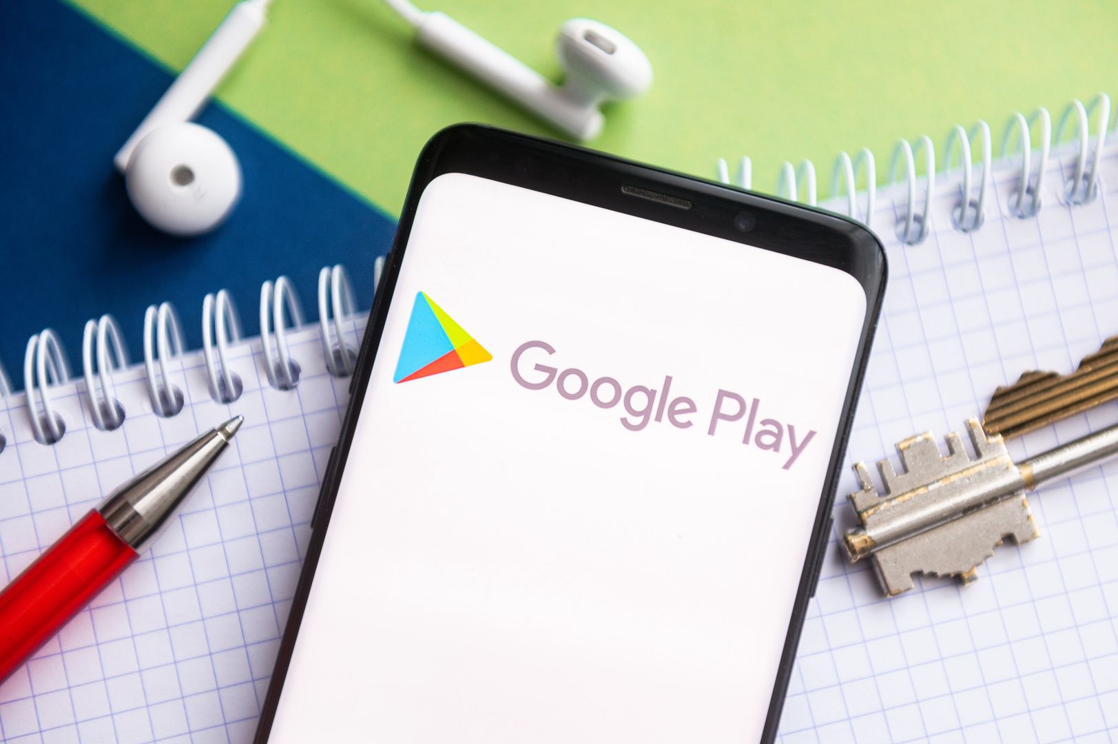 "Usługi Google Play wciąż przestaje działać" - co zrobić w ...