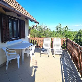 Kovács Apartman Alsópáhok (2)