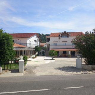 Apartments and Rooms PREKA Rab (5)