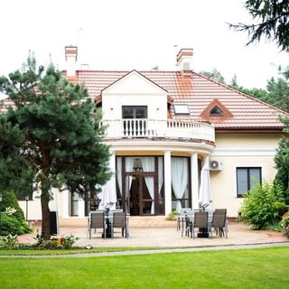 Dwór Konstancin (2)