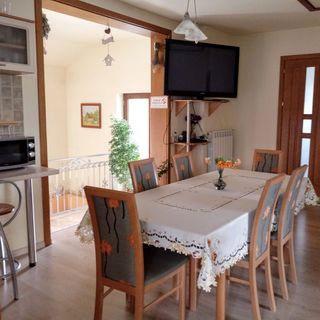 Pod Modrzewiami Milówka (2)