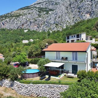 Apartmanok Családok Részére Medencével Gornji Tucepi - Podpec, Makarska - 6815 Gornji Tučepi - Podpeć (2)