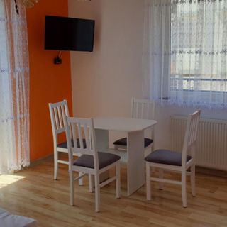 Willa Elf Karwia (4)