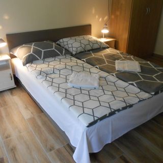 Lila Akác Apartman Tiszafüred (2)