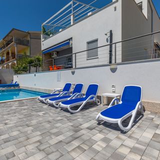 Apartmanok Családok Részére Medencével Zavode, Omis - 1021 Zavode (4)