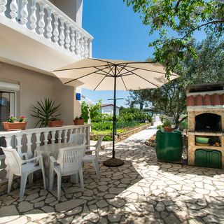 Apartment Ivan Vrsi (3)