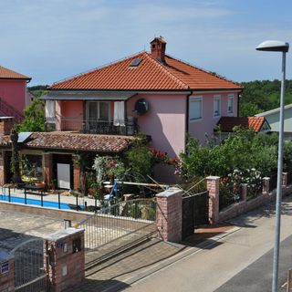 Apartmanok Családok Részére Medencével Fratrici, Umag - 14384 Fratrici (4)