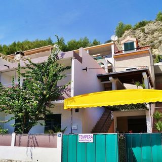 Apartmanok A Tenger Mellett Krilo Jesenice, Omis - 15145 Krilo Jesenice (2)