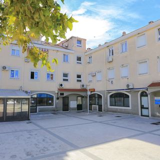 Apartmanok A Tenger Mellett Dugi Rat, Omis - 15516 Dugi Rat (2)