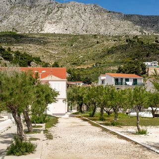 Családi Apartmanok A Tenger Mellett Duce, Omis - 8668 Duće (3)