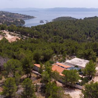 Ház Családok Részére Medencével Öböl Koromaslinova, Brac - 15479 Koromaslinova (2)