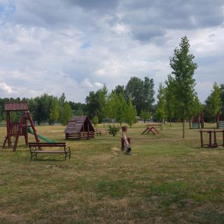 Ifjúság Apartman Tiszafüred (5)