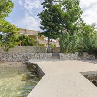 Apartments A-Z Stara Novalja (5)