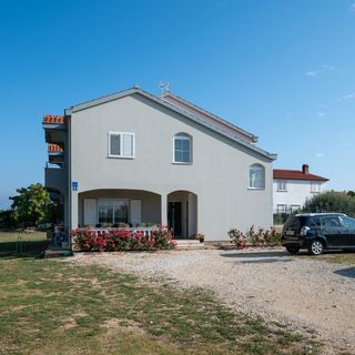 Apartmanok Parkolóhellyel Vrsi, Zadar - 15944 Vrsi (4)