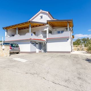 Apartments Barica Primosten (4)
