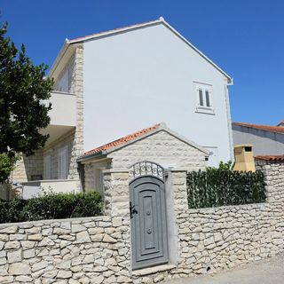 Apartmani Ali Supetar (2)