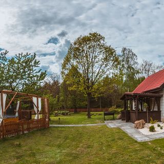 Ranczo w lesie - domki z jacuzzi Ożarów (3)