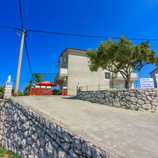 Apartments Carmen Kampor (4)