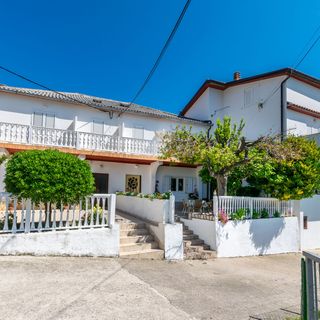 Apartments D. MATAHLIJA Lopar (2)