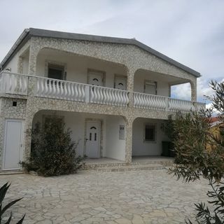 Partmenti Apartmanok Vir (2)