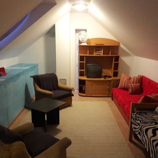 Zöld Ház Apartman Balatoncsicsó (2)