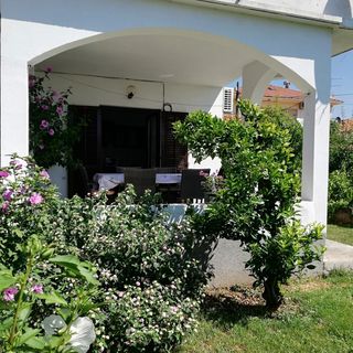 Apartmani Šantić Trogir (5)