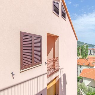 Apartments Zecic Omis (2)