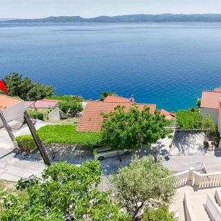 House Damir Pisak (2)