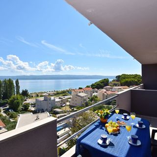Apartments Ana Omis (4)