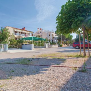 Apartments Nikola Punat (3)