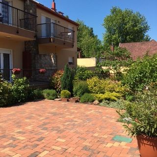 Csokonai Nagy Apartman Zamárdi (4)