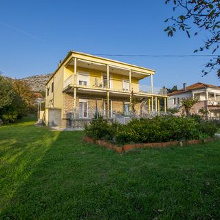 Apartmani Nada Starigrad (2)