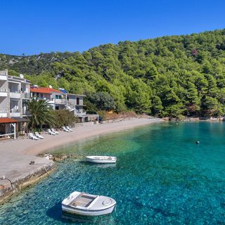 Apartments Robinzon Milivoj Bogomolje (4)