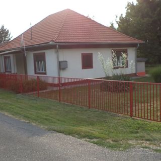 Cseresznyés Nyaralóház Balatonszárszó (4)