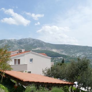 Apartmanok Parkolóhellyel Klis, Split - 16979 Klis (2)