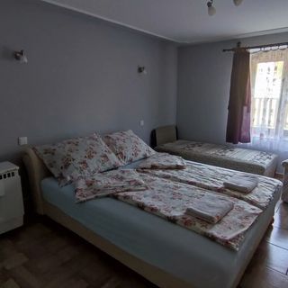 Meggyfa Vendégház Körösszakál (2)