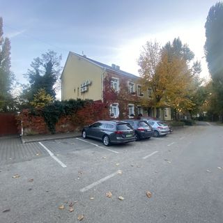 Hotel Arnold Tata (4)