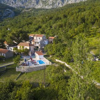 Apartmanok Családok Részére Medencével Gornji Tucepi, Makarska - 17686 Gornji Tučepi (2)