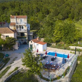 Apartmanok Családok Részére Medencével Gornji Tucepi, Makarska - 17686 Gornji Tučepi (3)